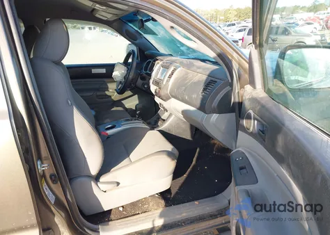 2014 Toyota Tacoma Base V6 из США, поврежденный, VIN 3TMLU4EN3EM163162